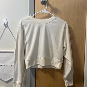 Long sleeve crop crew neck
